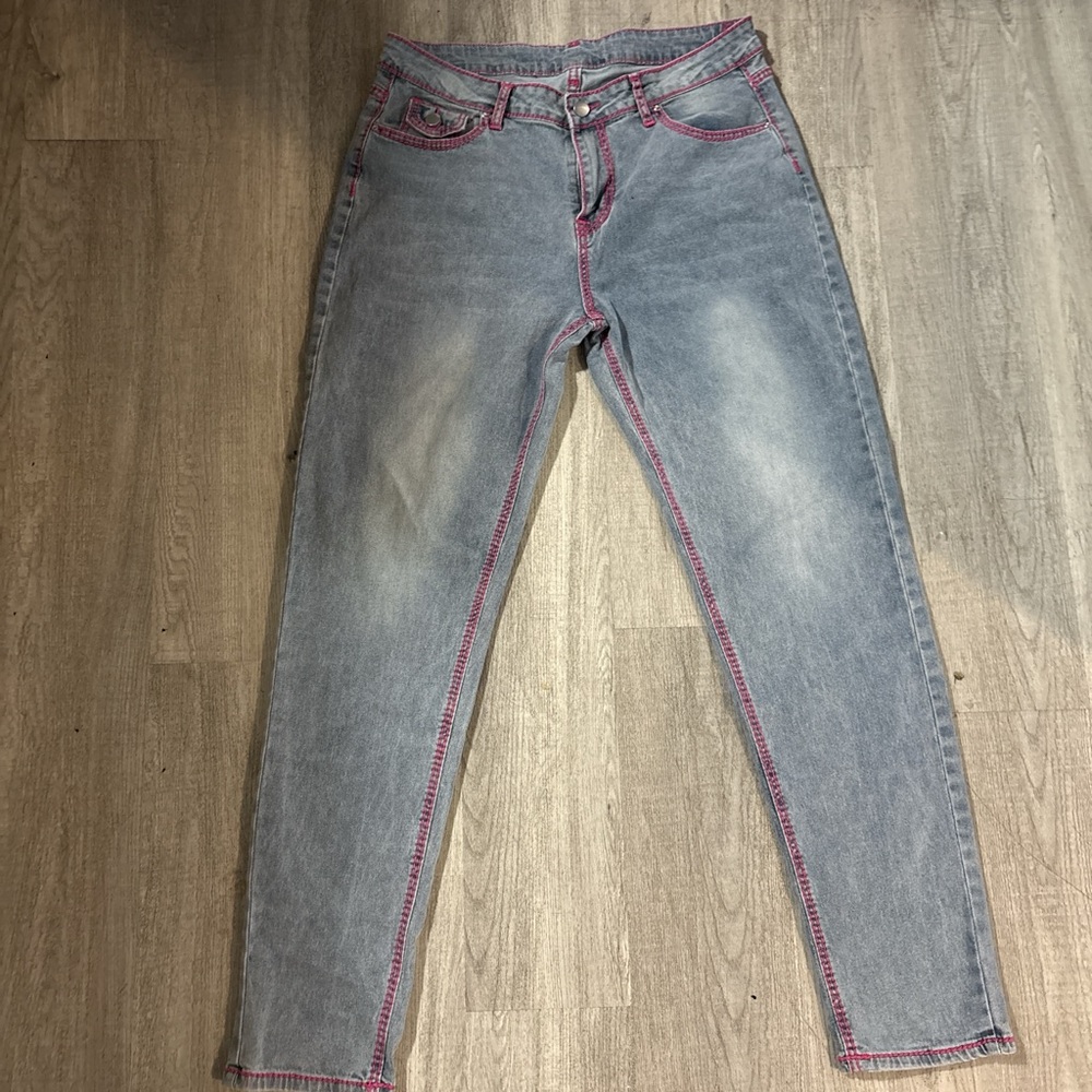 Women's Straight Leg Jeans with Pink Stitching